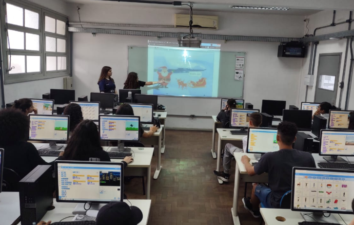 Programando na escola com Scratch